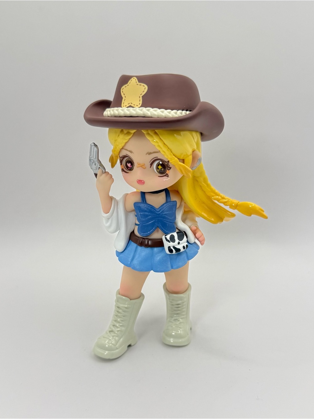 Letsvan Kilikili Y2K Online Series "Revolver Hound” Blind Box Collectible 5”